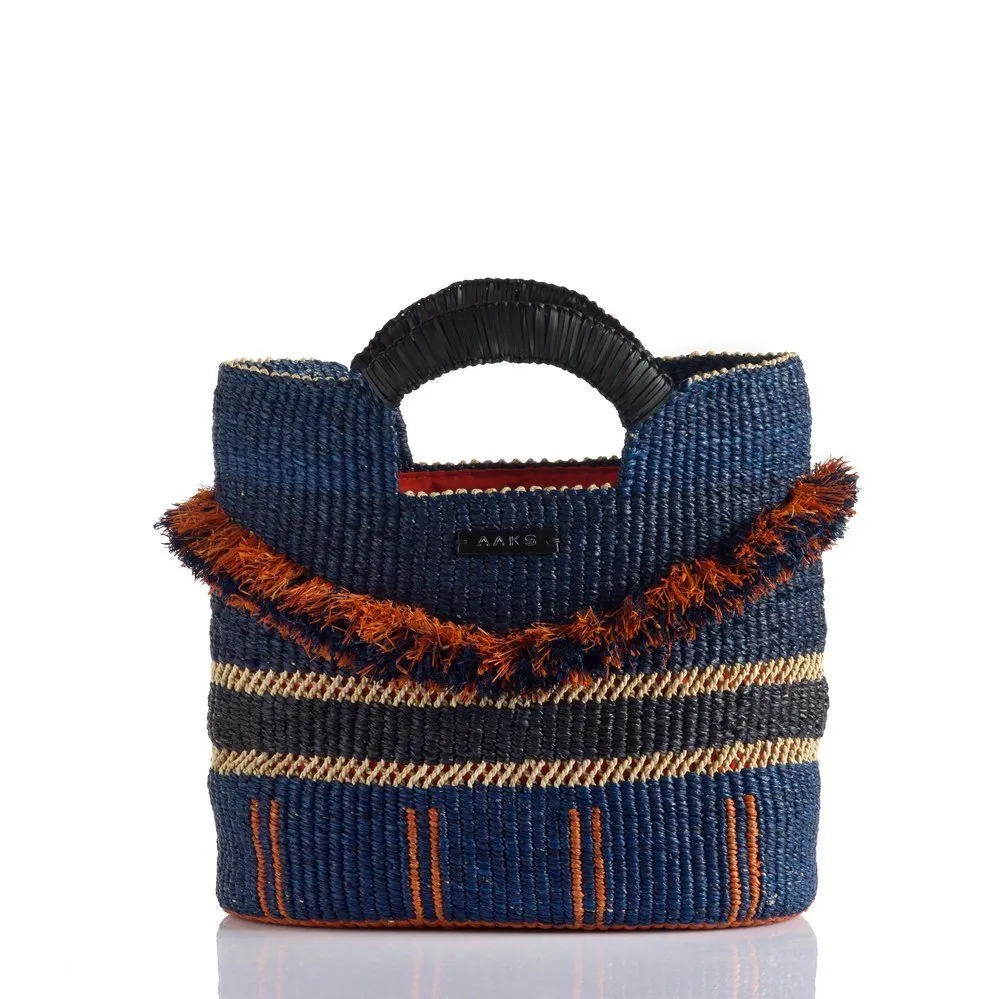 AAKS Gore Asyi bag with modern inspired weaving and detailing