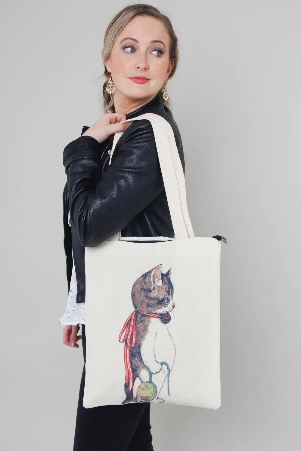 Tote Bag - Cat and a mouse