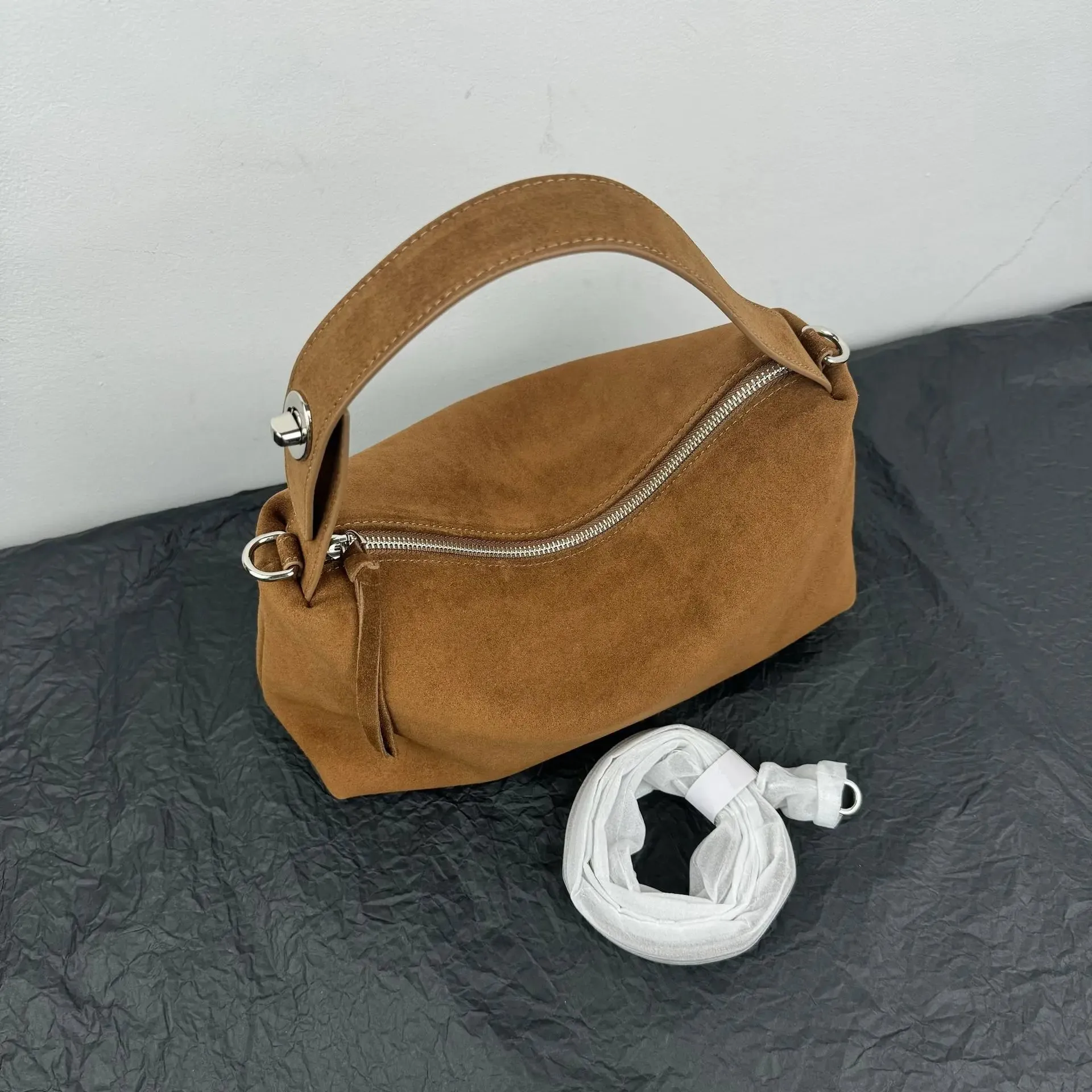 Versatile Retro Matte Cowhide Single Handbag