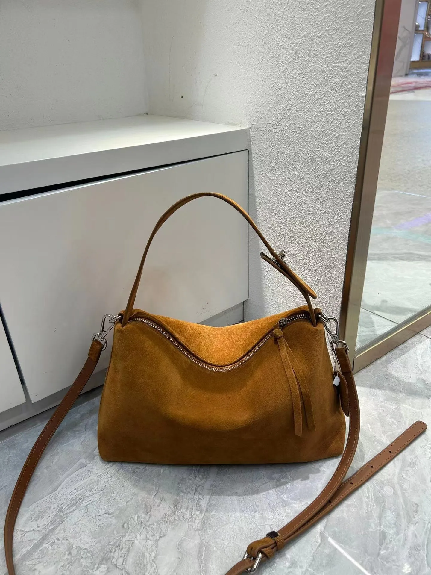 Versatile Retro Matte Cowhide Single Handbag